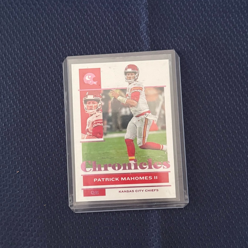 Chronicles Patrick Mahomes II Trading Card